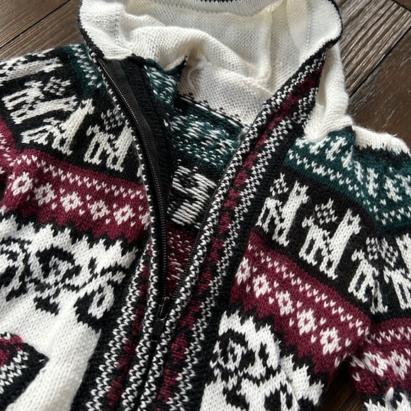 Adorable little girls, zipper hooded cardigan with llamas ￼SZ 4-5 - Picture 2 of 11